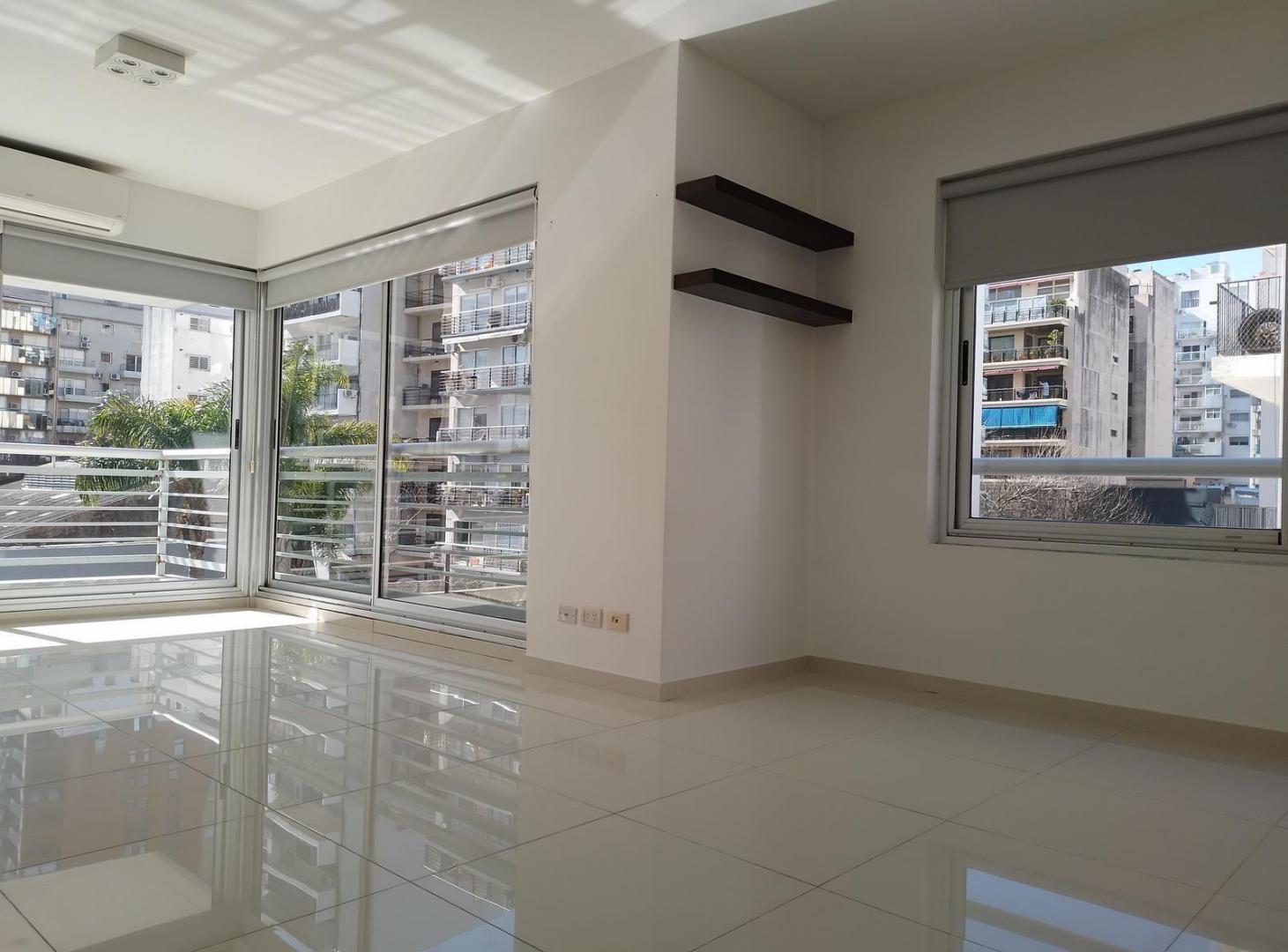 Departamento en venta Las Cañitas, 2 ambientes con cochera, pileta.