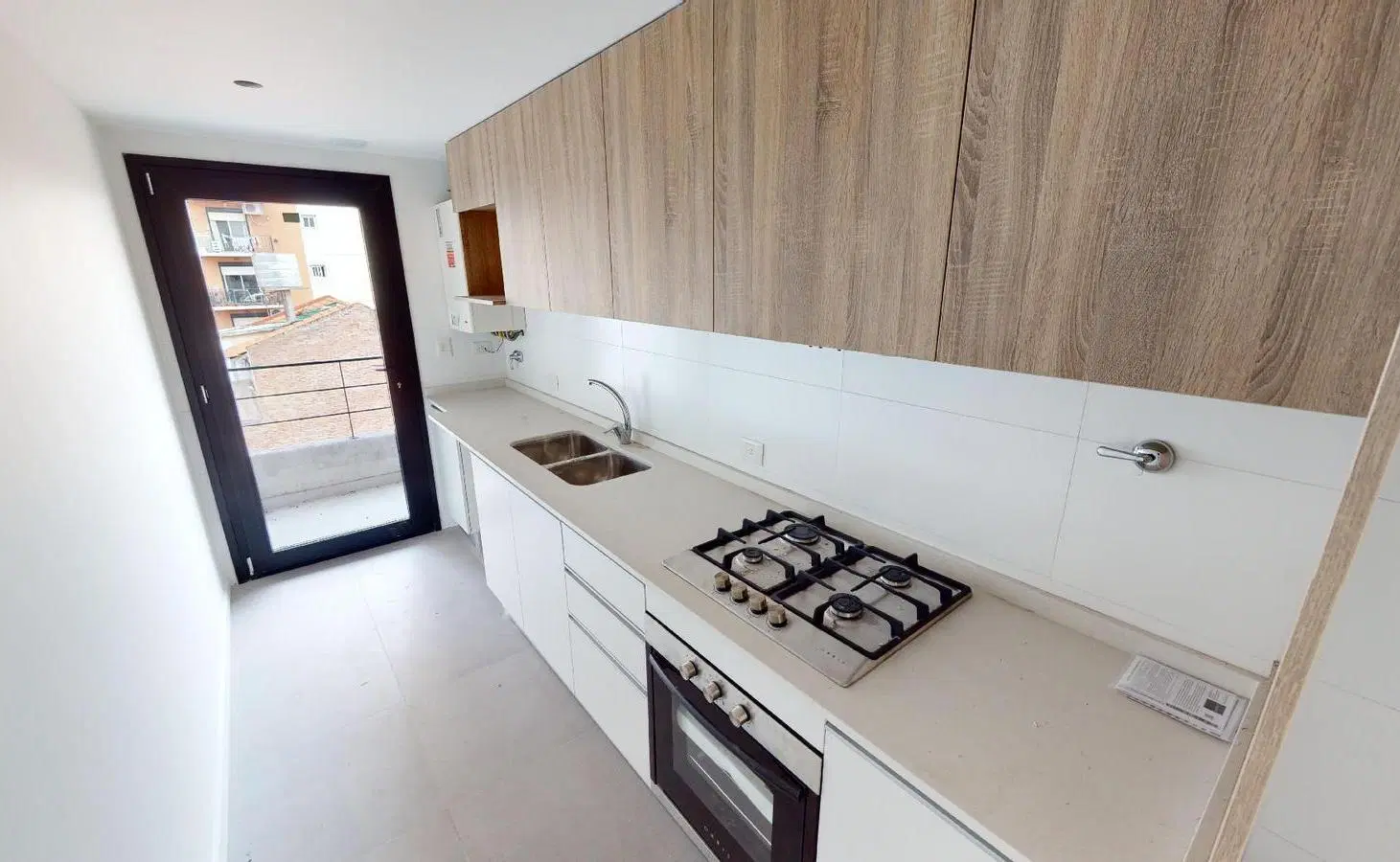 Alquiler departamento 3 ambientes en San Isidro con gran balcón terraza 5