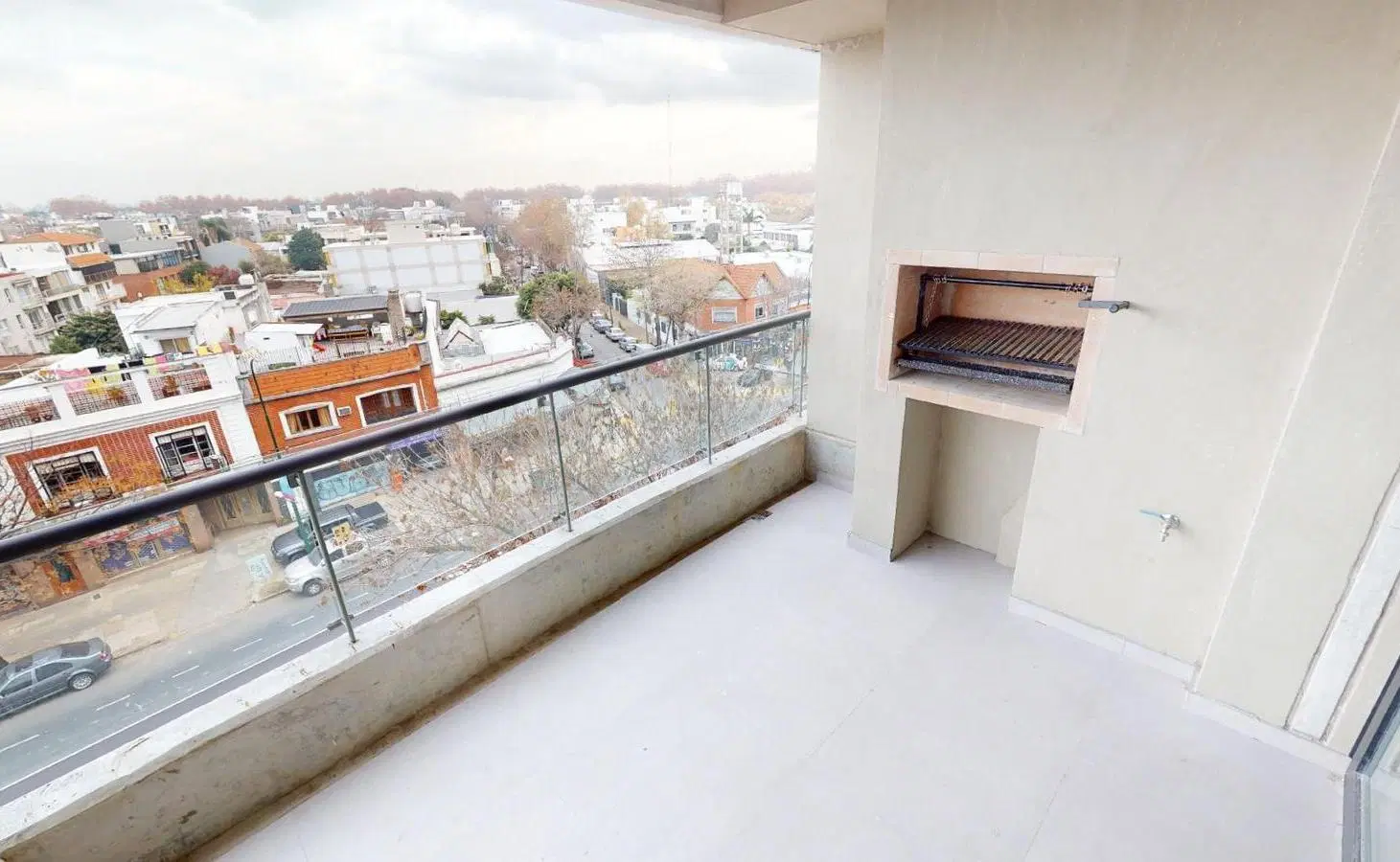 Alquiler departamento 3 ambientes en San Isidro con gran balcón terraza 1
