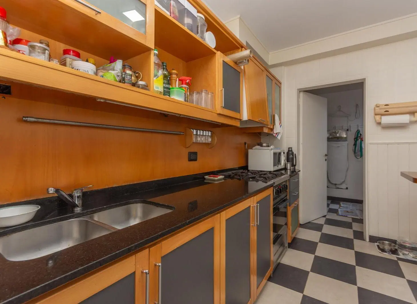 Departamento en venta 3 ambientes con balcón terraza en Libertador Martinez al rio 3