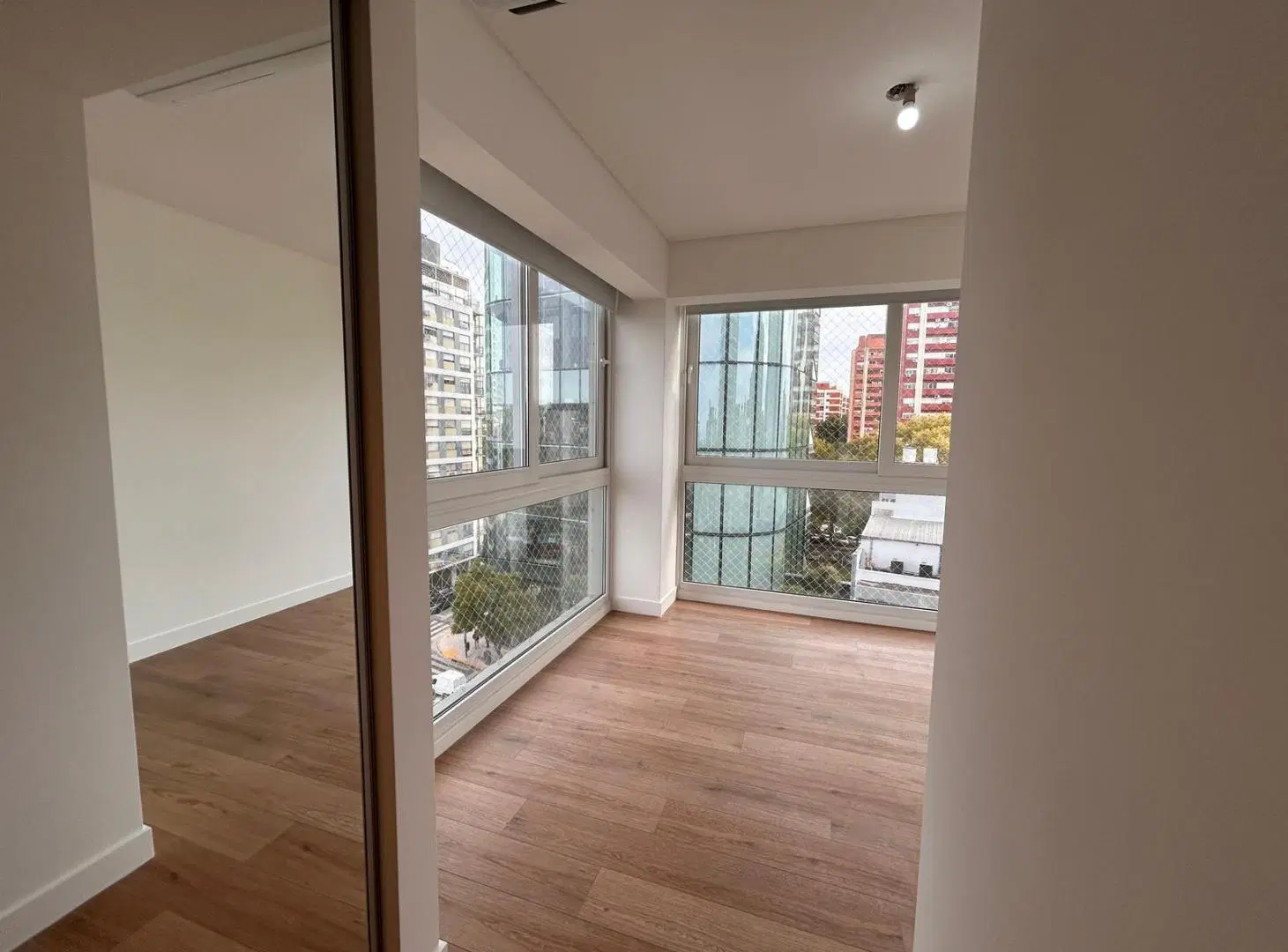 Departamento de categoria 3 ambientes full amenities con cochera y baulera, vista abierta 4