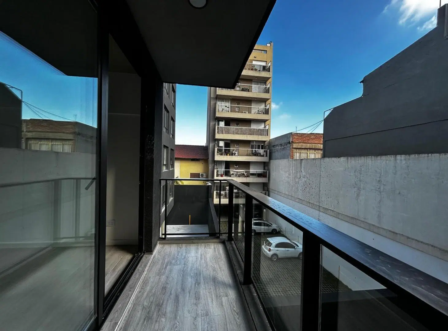 ALQUILER departamento 2 ambientes con cochera a estrenar en Vicente López, amenities 3