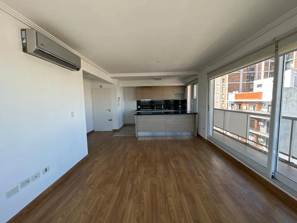 Venta departamento de 3 ambientes con cochera y amenities en Martinez 2