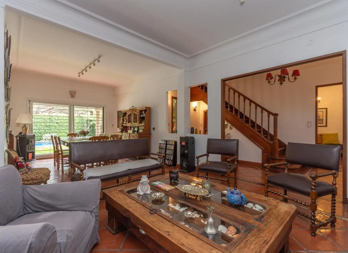 Casa  en venta de 7 ambientes en Vicente Lopez, residencial. 5