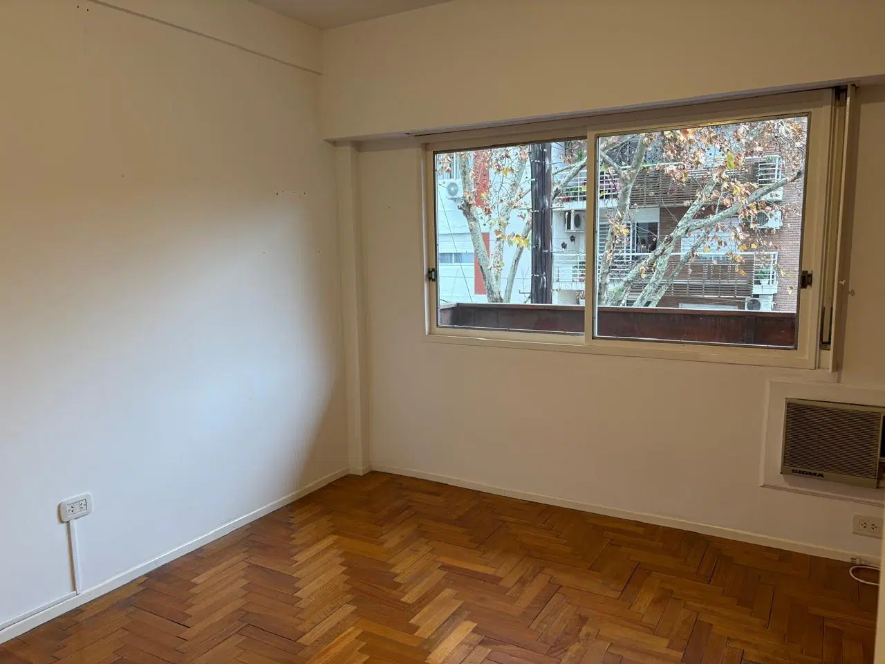 Departamento 2 ambientes en venta en Olivos 4