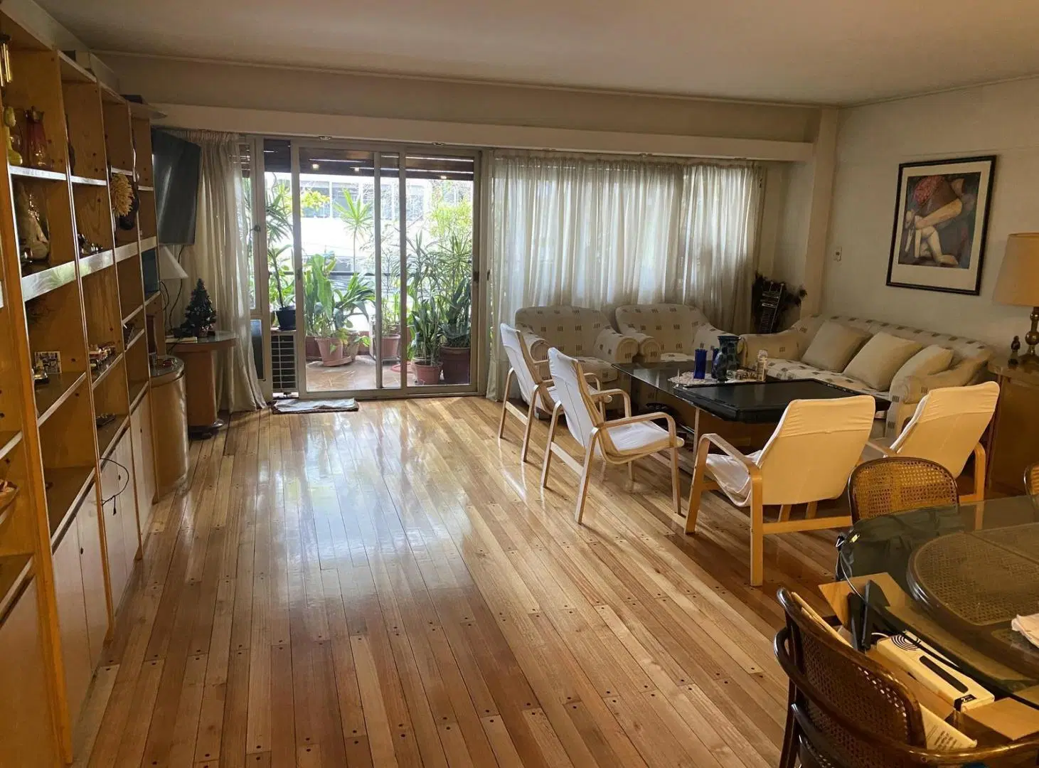 Venta 4 ambientes con cochera, Zona  Belgrano "R". 8