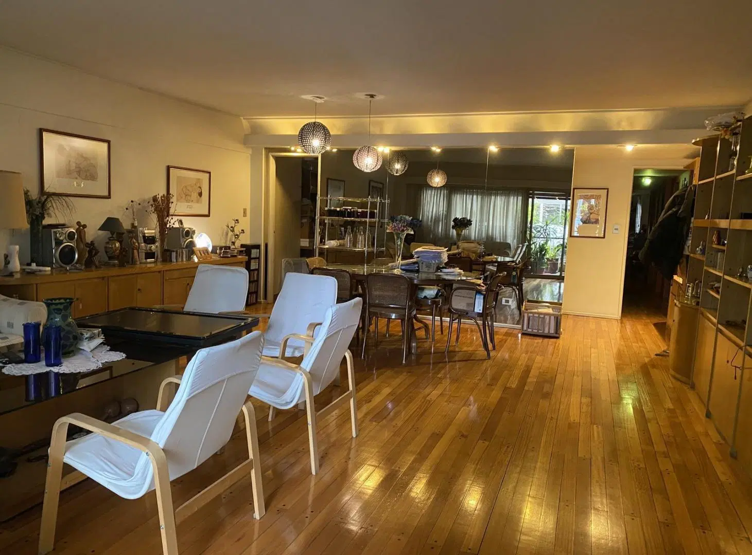 Venta 4 ambientes con cochera, Zona  Belgrano "R". 2