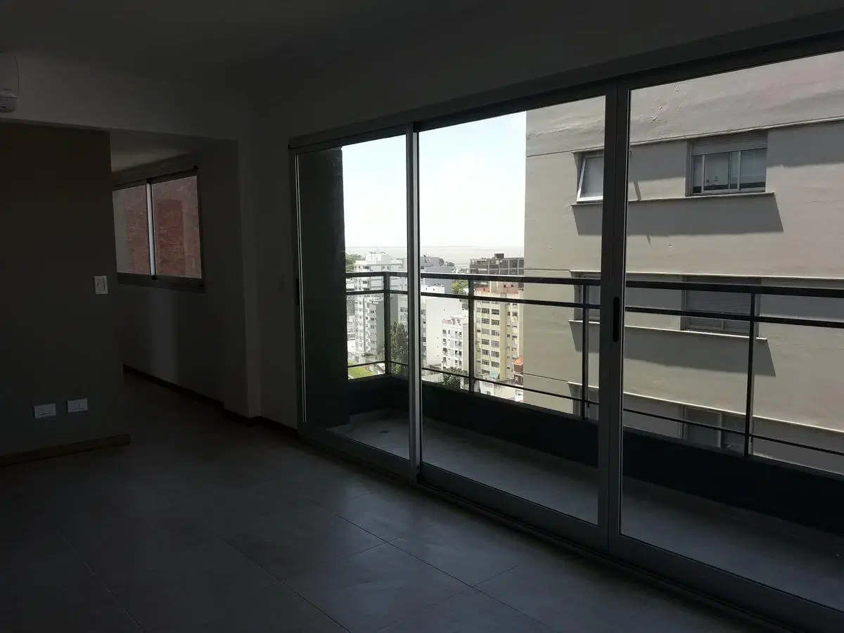 A estrenar ! lindisima vista !Prox estac,  3 ambientes con cochera, 2 bños, luces, aires y cortinas, 8