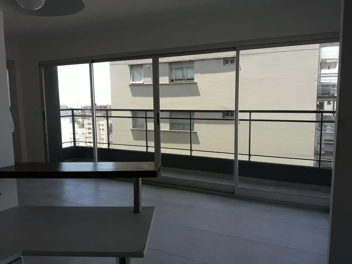 A estrenar ! lindisima vista !Prox estac,  3 ambientes con cochera, 2 bños, luces, aires y cortinas, 4