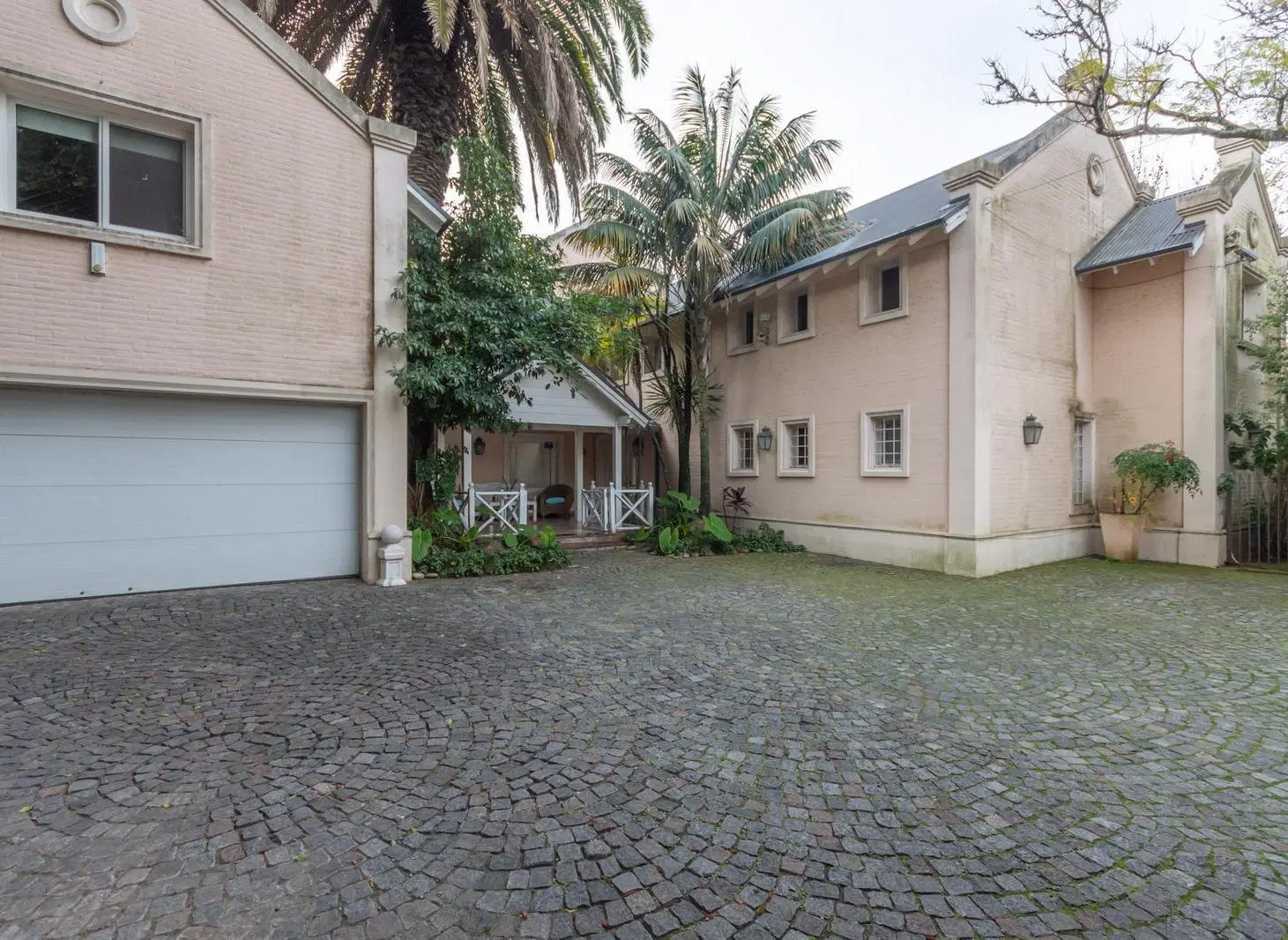 Casa/Residencia en venta en Acassuso de Libertador al Rio. 1