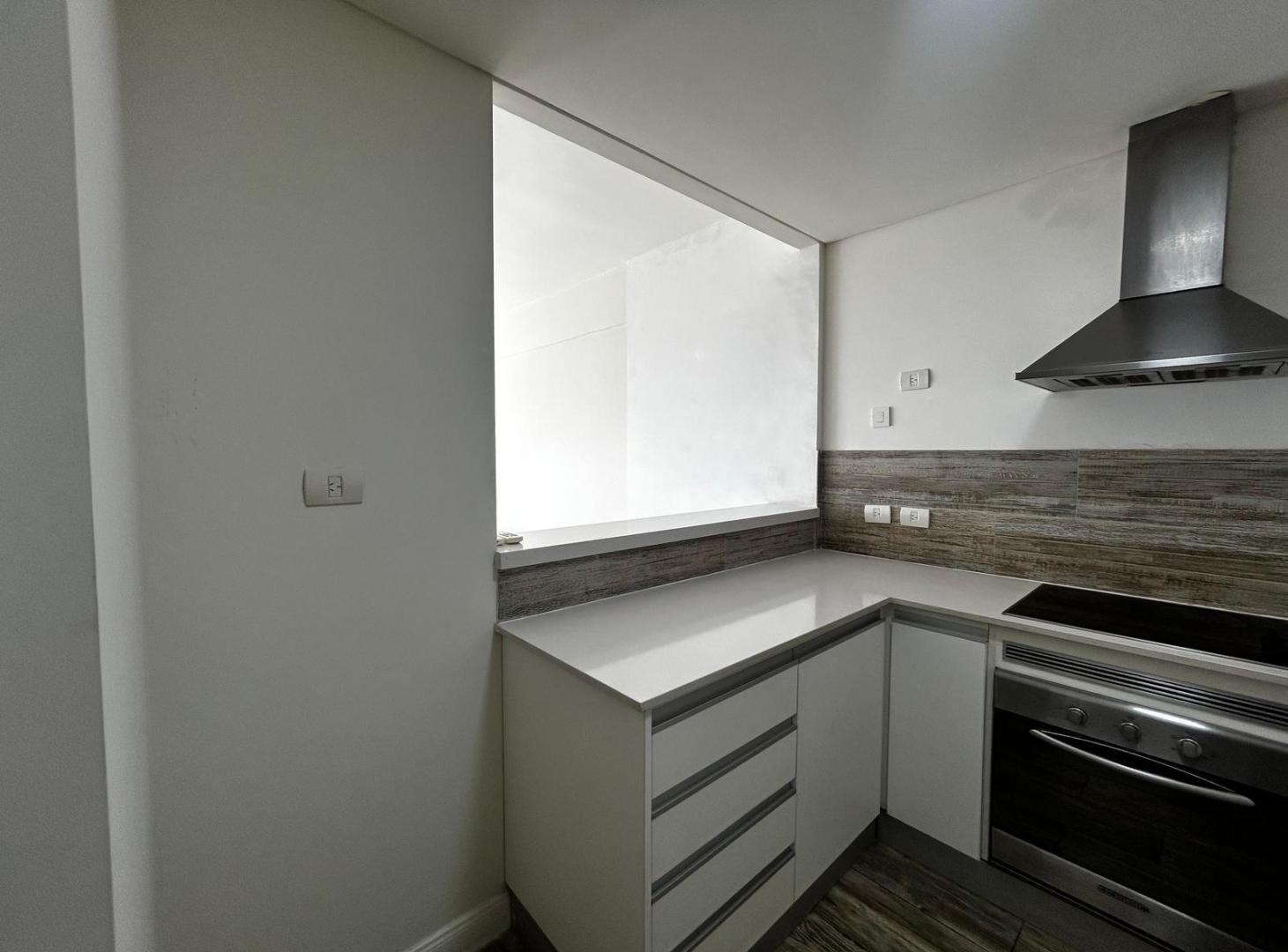Foto de Excelente departamento de 2 amb en alquiler en el Puerto de Olivos con IMPONENTE VISTA AL RIO, imagen 3