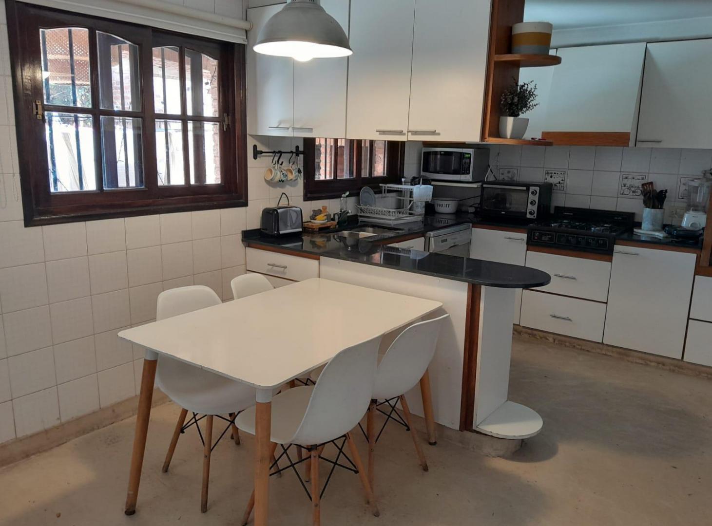 Foto de Espectacular Casa en la Zona Más Exclusiva de Olivos – 4 Dormitorios, imagen 4