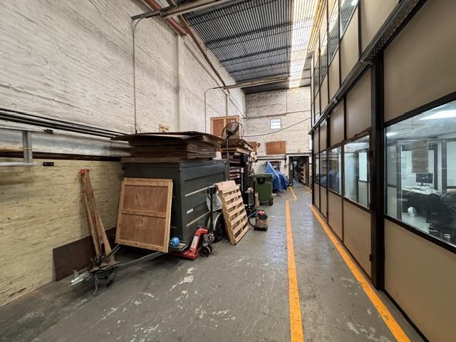 Foto de Depósito en venta y alquiler en Uruguay y Acceso, imagen 4