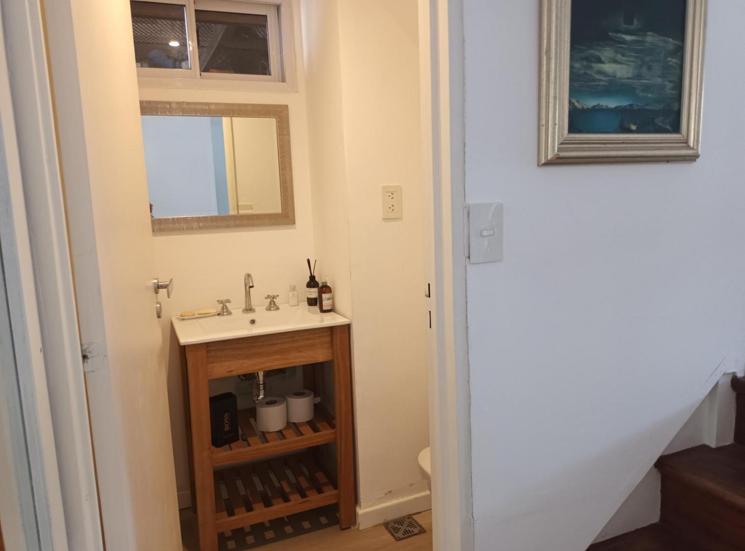 Foto de Casa en alquiler 5 ambientes, excelente ubicación, a metros de, imagen 5