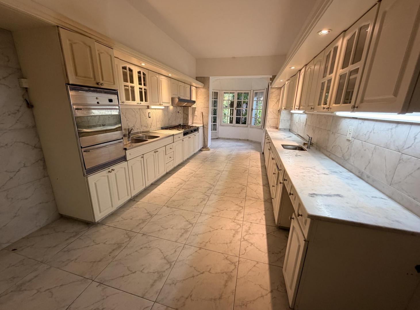 Foto de Chalet en venta y alquiler con jardín en San Isidro, imagen 4