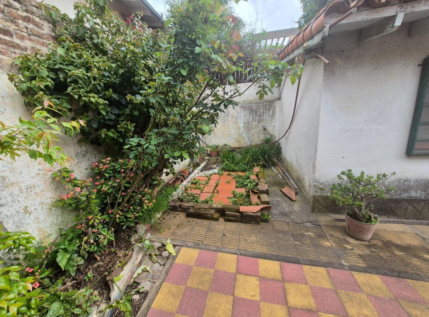 Foto de Terreno o casa a refaccionar en Venta Olivos Maipu a Uzal, imagen 4