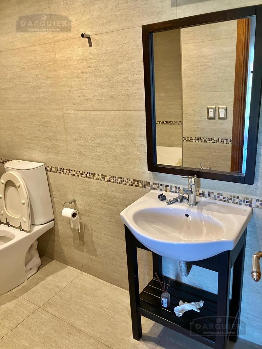 DEPARTAMENTO CON 2 COCHERAS