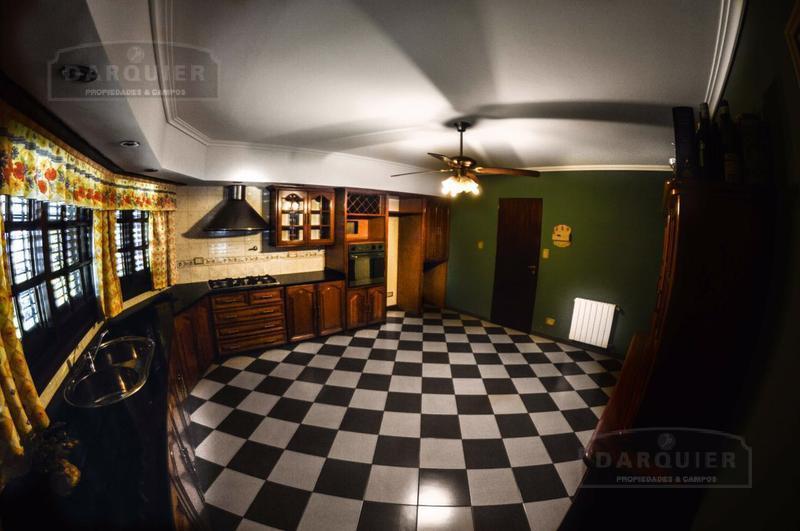 Foto de EXCELENTE CHALET EN ADROGUE, imagen 5