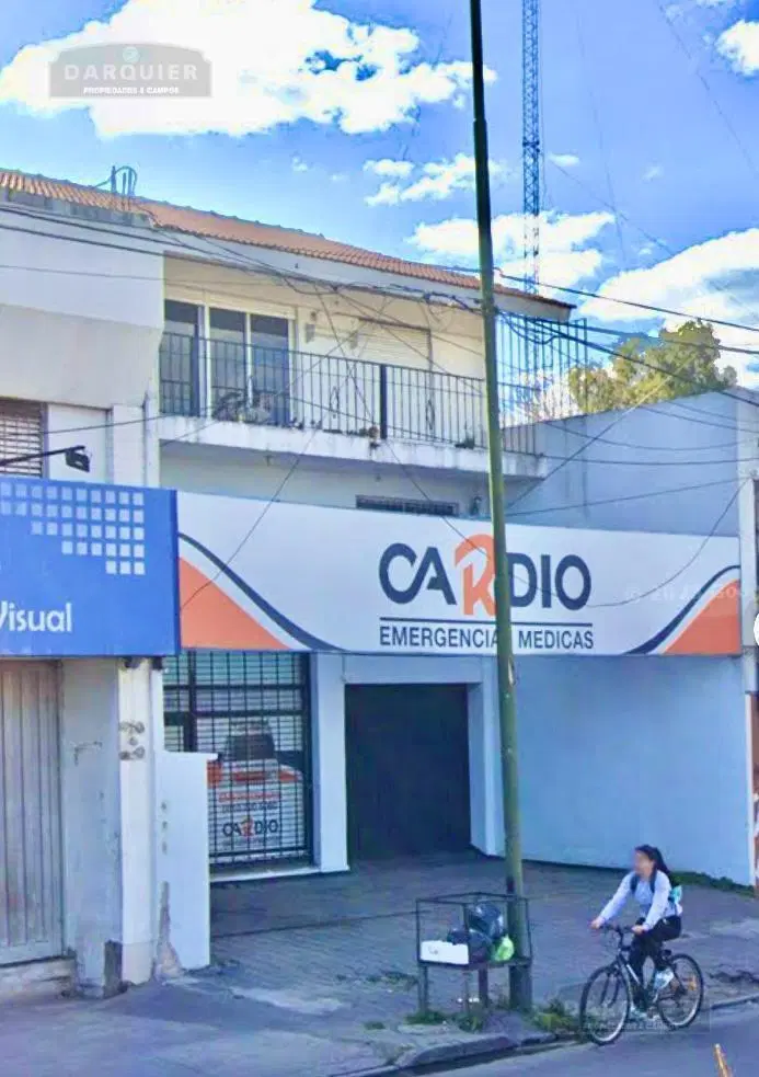 LOCAL CON DEPARTAMENTOS 1