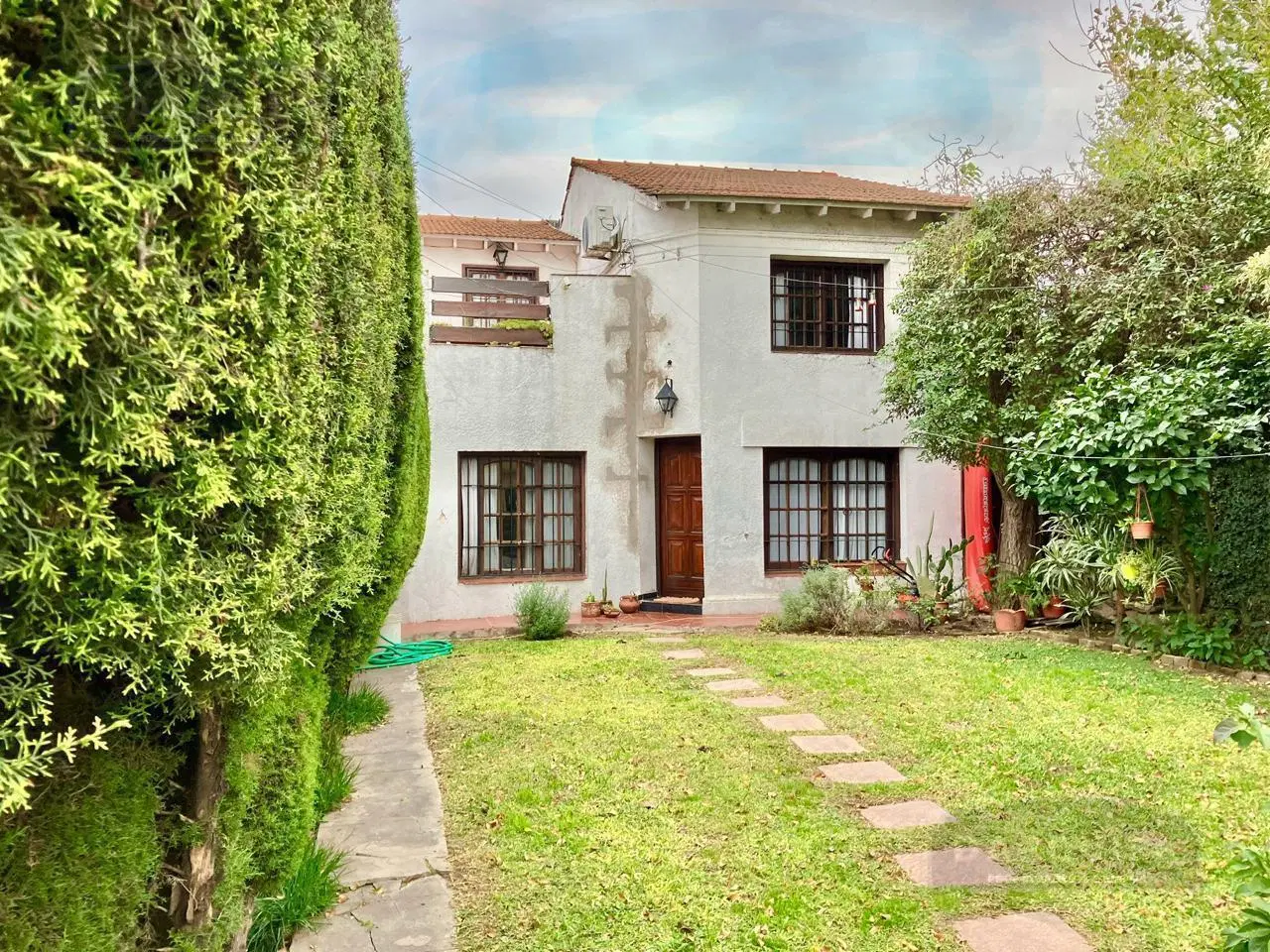 Casa en  EXCELENTE UBICACION 3