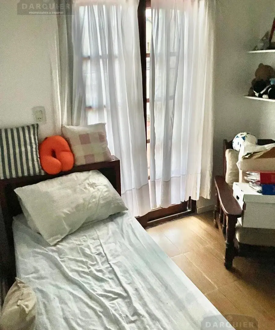 Casa en  EXCELENTE UBICACION 5