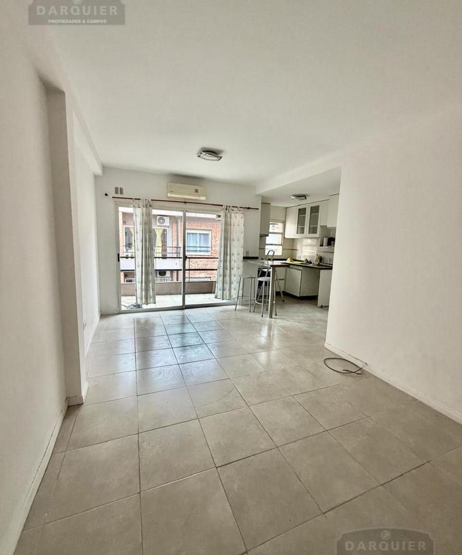Foto de DEPARTAMENTO 2 AMBIENTES CON COCHERA, imagen 4