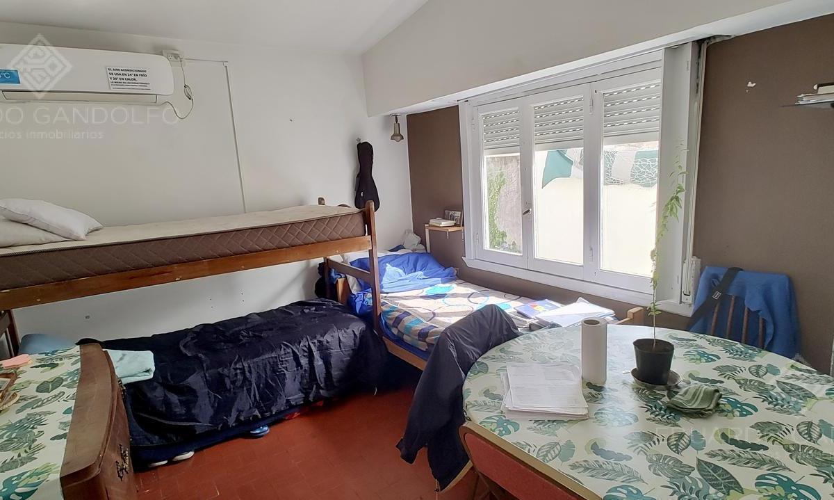 Excelente Piso Sobre La Avda. en Escalada Centro Fte Al Fcgr - Residencia Universitaria! 2