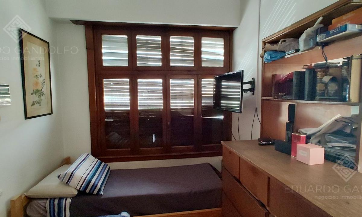 Excelente Piso Sobre La Avda. en Escalada Centro Fte Al Fcgr - Residencia Universitaria! 4