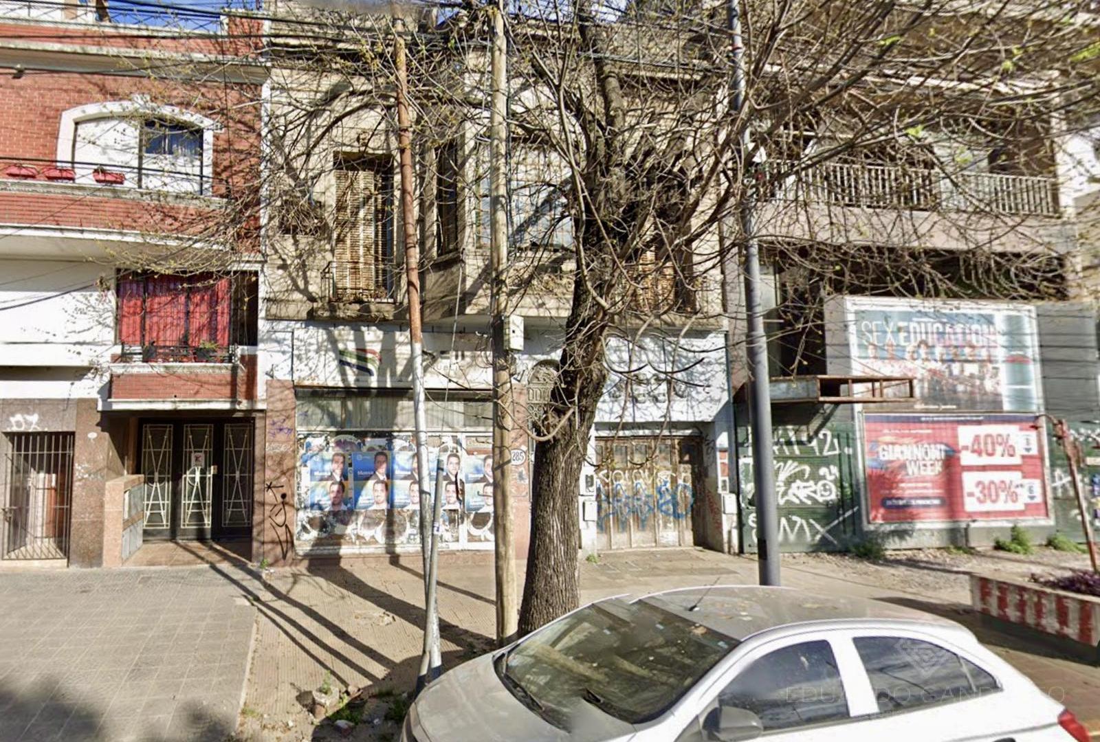 Local con depto de 3 amb y garage en pleno centro de Escalada - Venta Directa!!