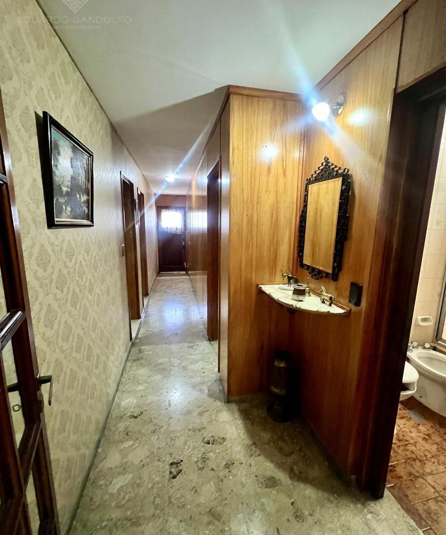 IMPECABLE casa de 3 amb - Vta. Dta. - APTO CREDITO - OPORTUNIDAD!!!