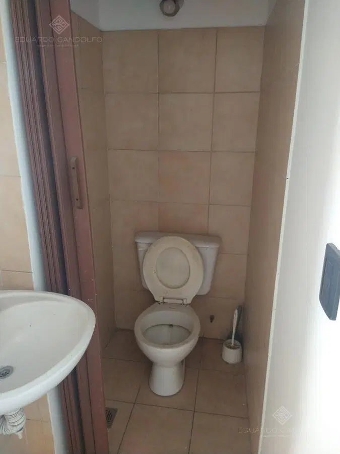 Excelente local comercial en la mejor cuadra de Escalada Centro!!! 3