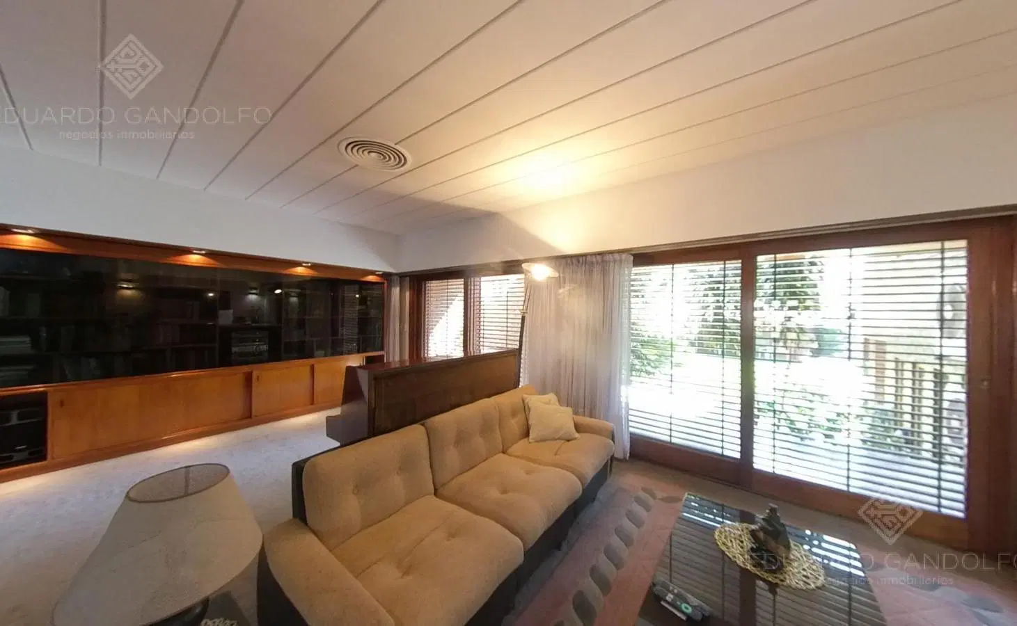 INMEJORABLE Chalet en la mejor zona de Banfield!!! 3