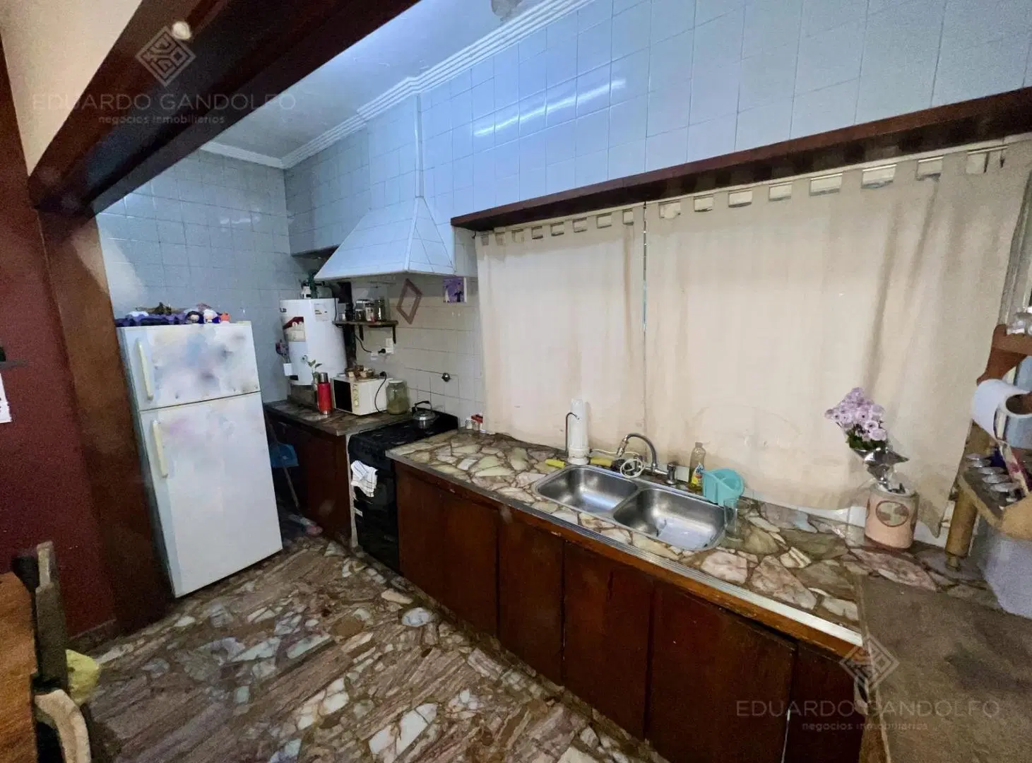 Casa de 4 ambientes en esquina - Vta Dta - Apto Crédito - OPORTUNIDAD!!!! 5