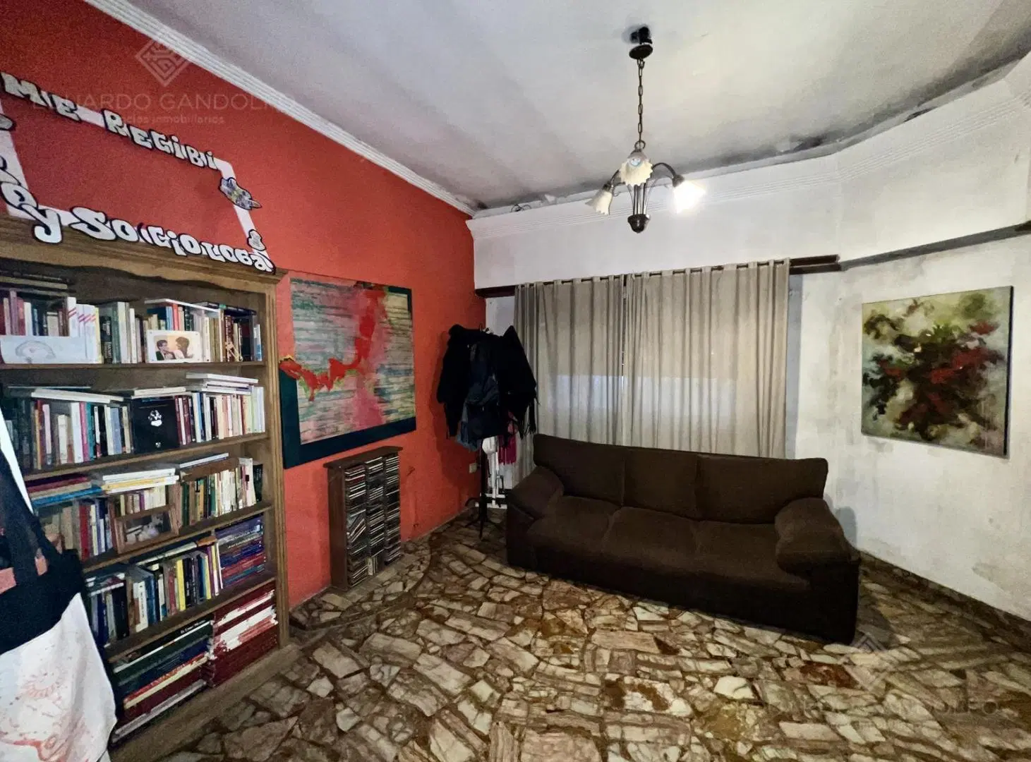 Casa de 4 ambientes en esquina - Vta Dta - Apto Crédito - OPORTUNIDAD!!!! 4