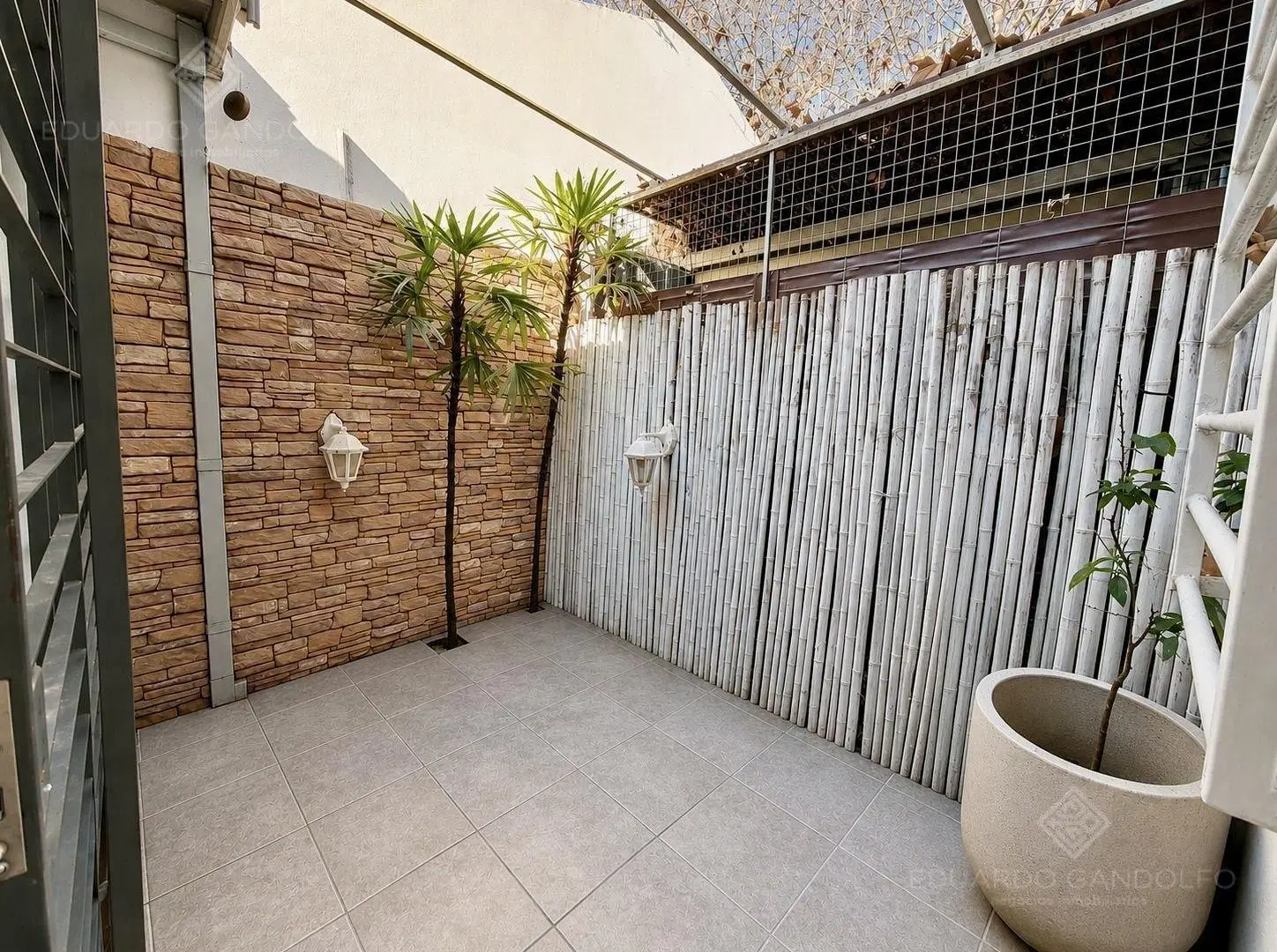 IMPECABLE Duplex en complejo cerrado con importante potencial de RENTA - OPORTUNIDAD!!! 3