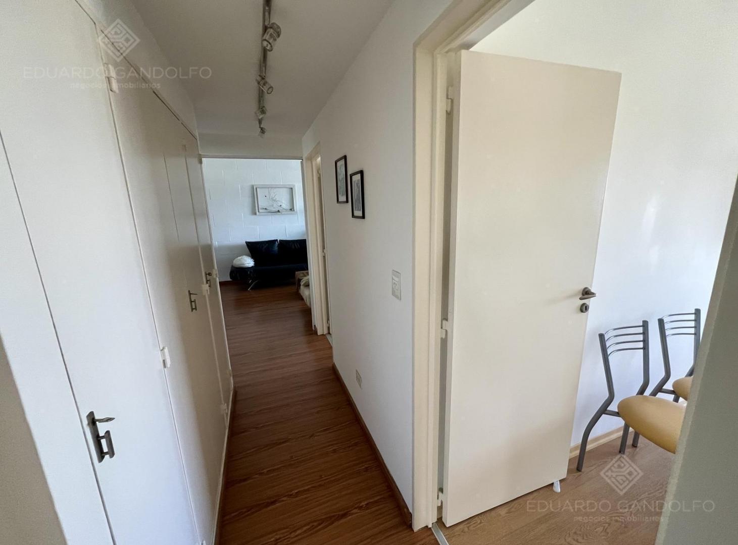 Foto de EXCELENTE Semipiso de 3 amb hecho a nuevo en IMPECABLE ESTADO!!!!, imagen 4