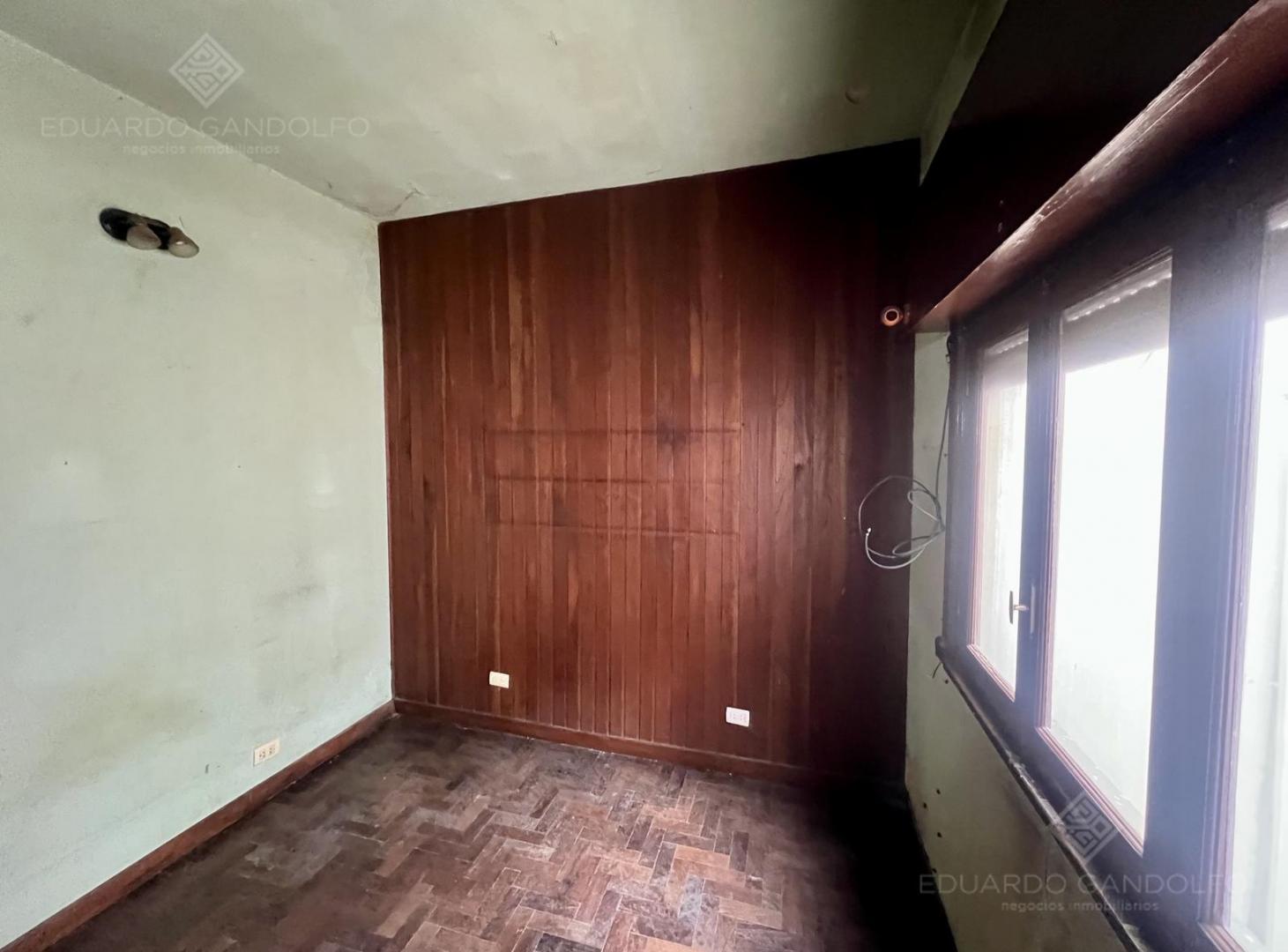 Foto de 3 amb, 2 patios y terraza - S/Expensas - a 500 mts del FCGR - Vta Dta, imagen 4
