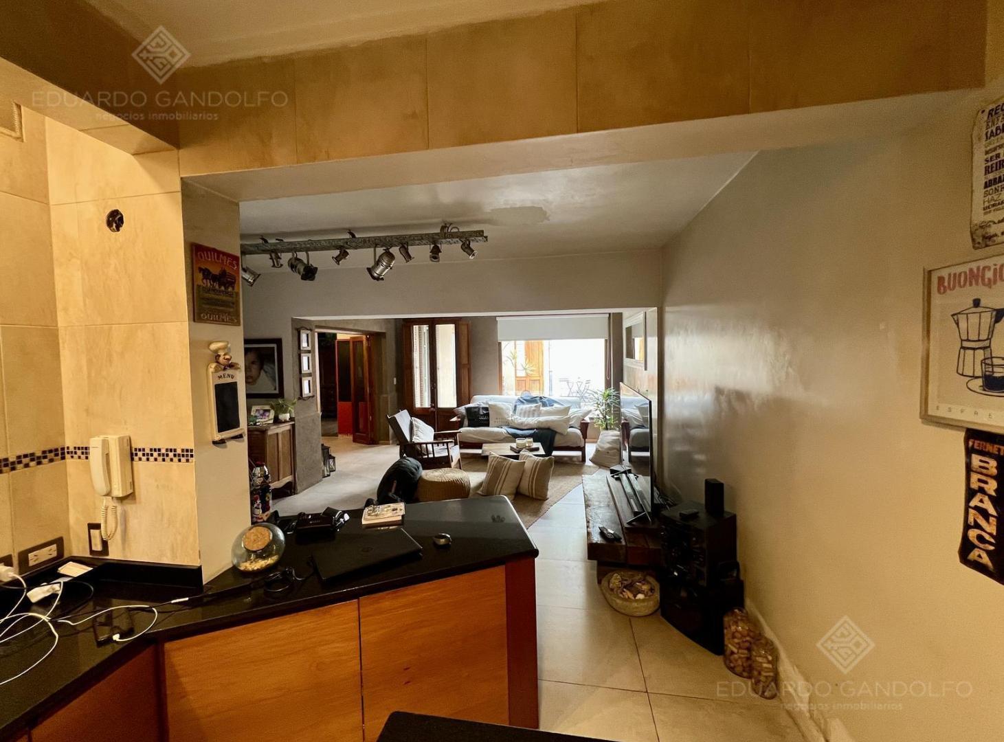 Foto de EXCELENTE inmueble reciclado a NUEVO - 4 dorm - 2 baños, imagen 2