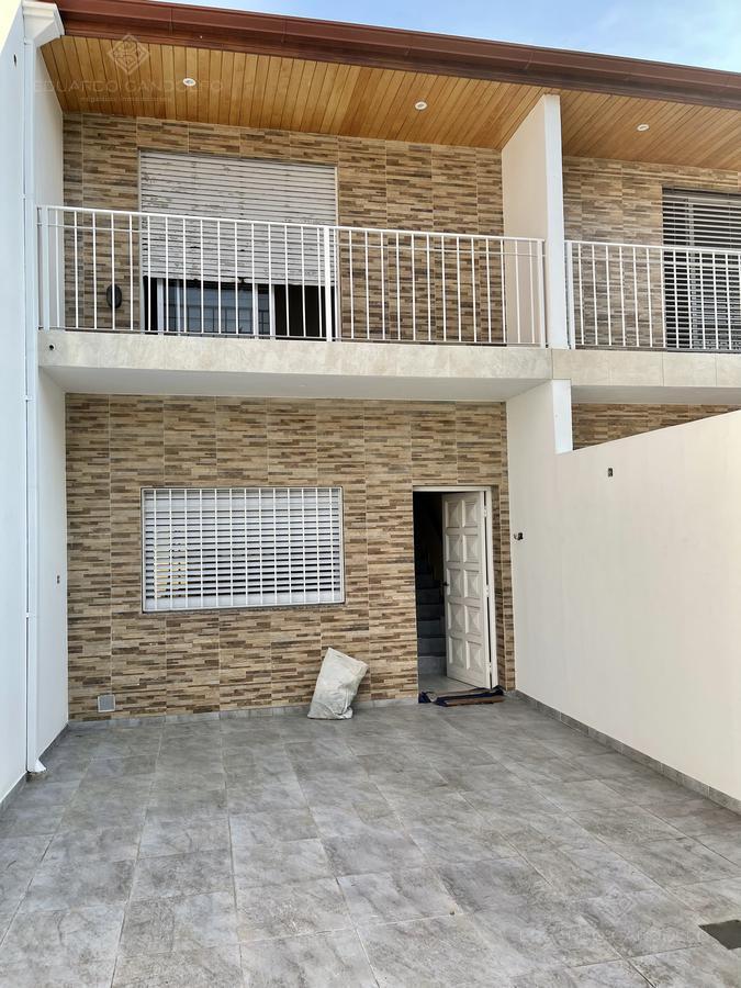 Foto de Excelente Duplex de 3 amb - Cochera - Patio!!!, imagen 1