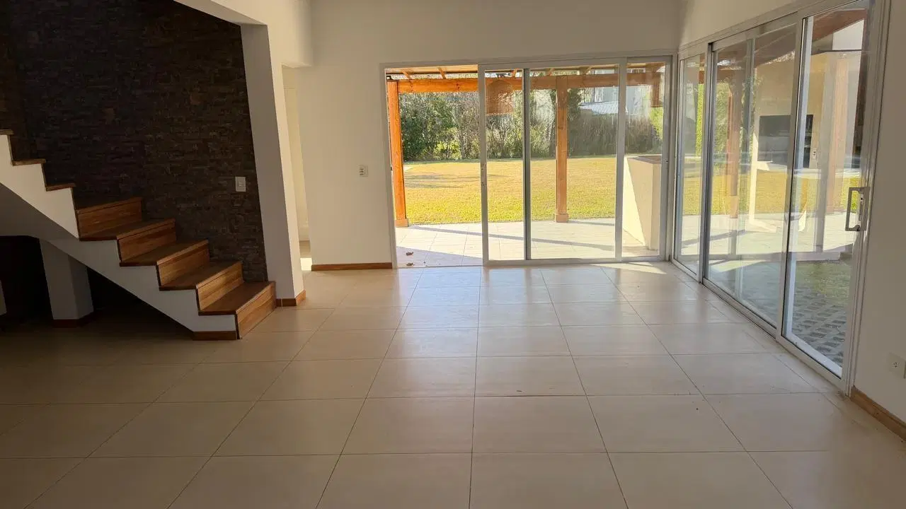 Casa Chalet en Venta en La Comarca, General Pacheco, Tigre 2