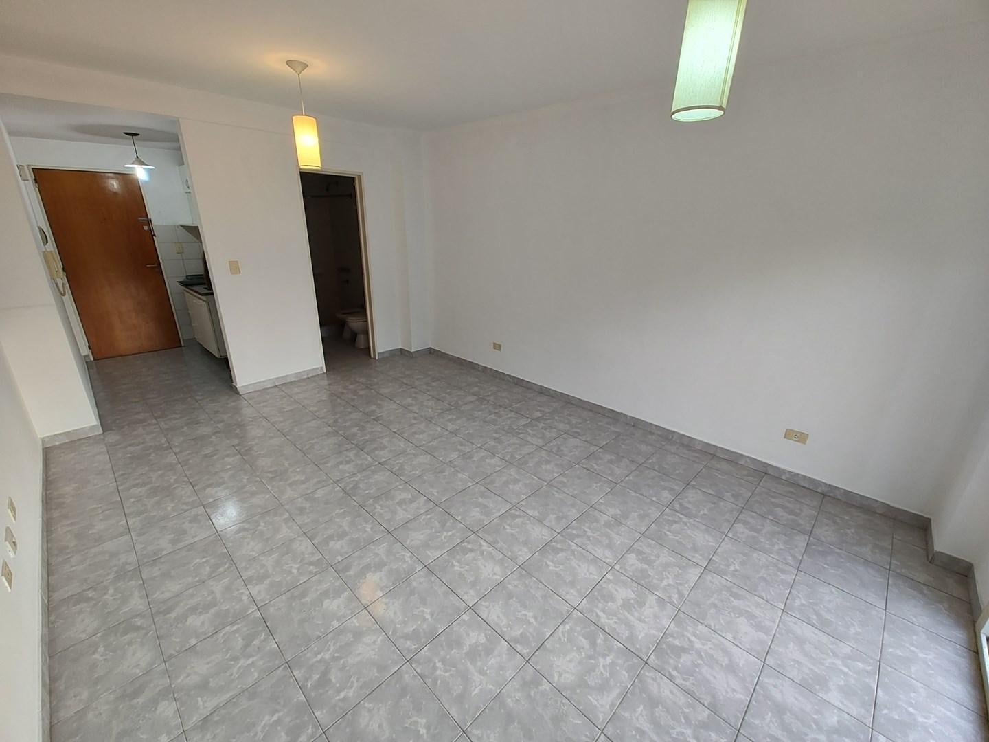 Foto de DEPTO 1 AMBIENTE IMPECABLE - VIVIENDA O PROFESIONAL - INMEJORABLE, imagen 1