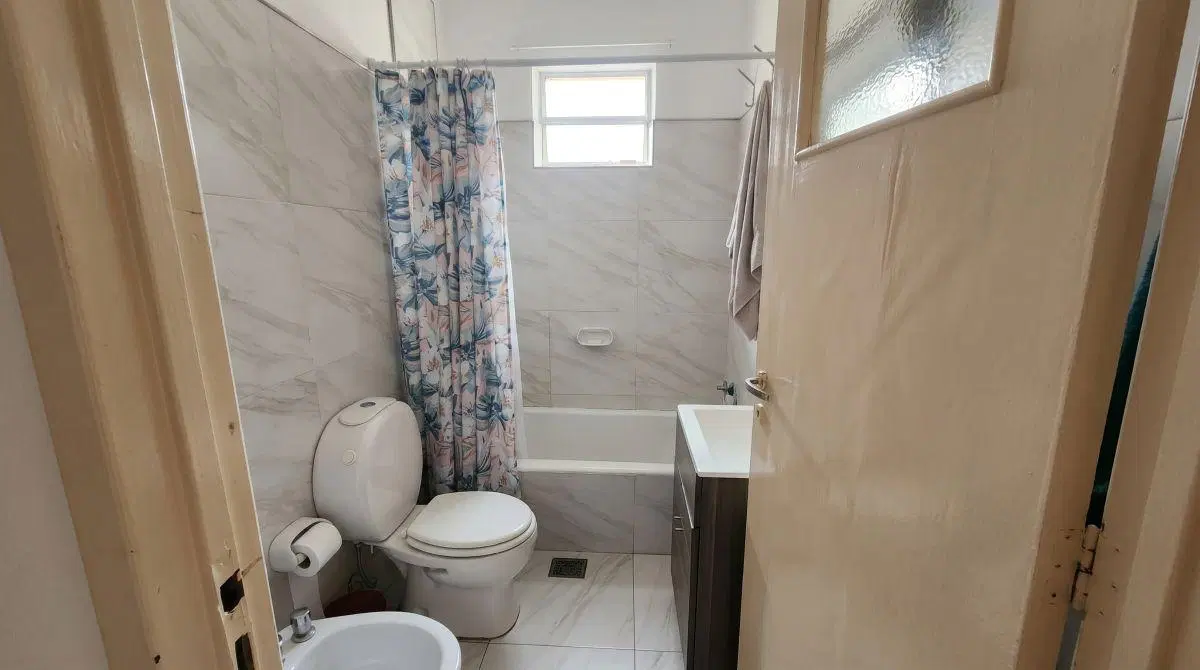 Excelente Chalet de 2 dormitorios en alquiler en la mejor zona de Beccar 8