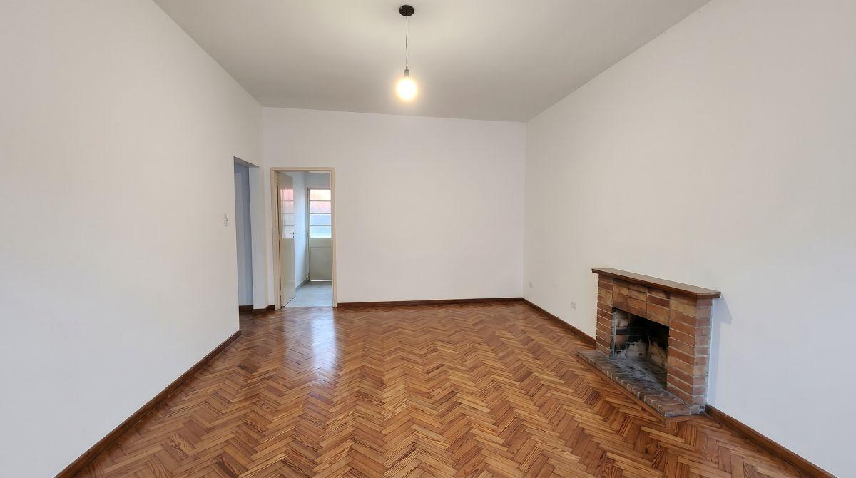 Foto de Excelente Chalet de 2 dormitorios en alquiler en la mejor zona de Beccar, imagen 2