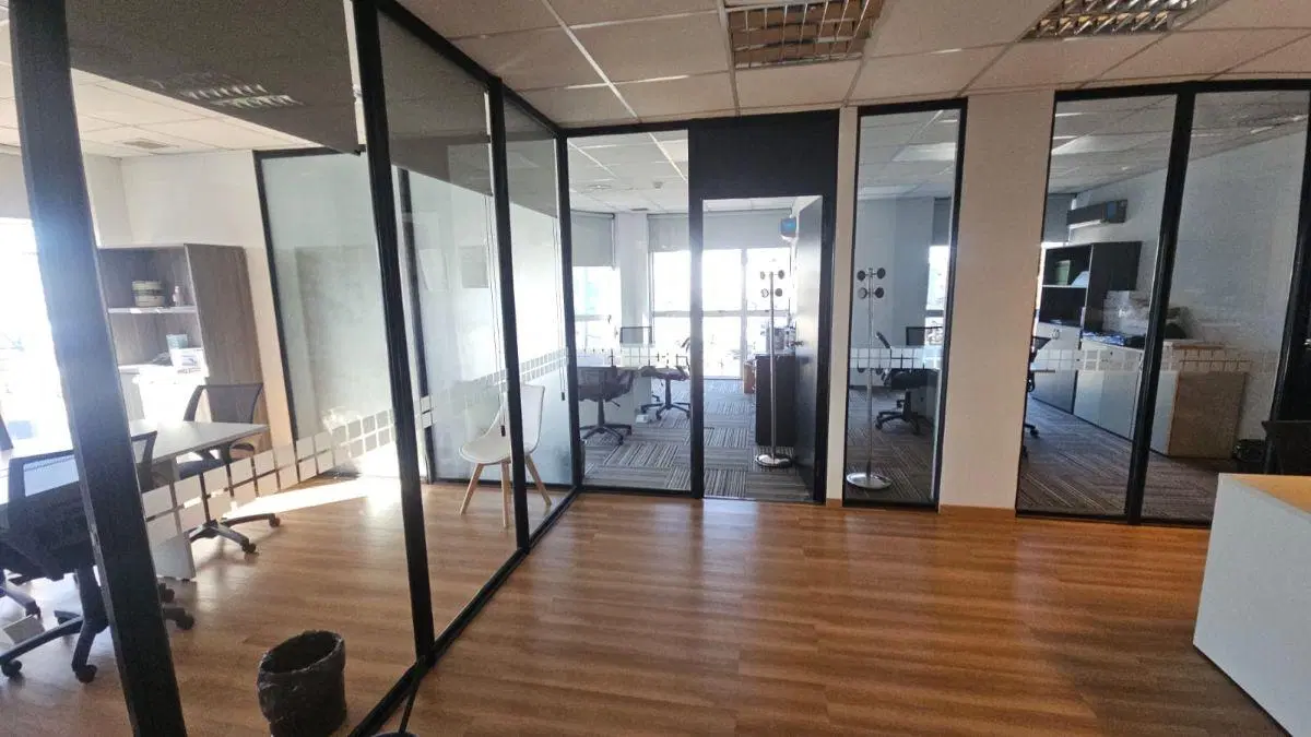 Exclusivo piso de oficinas de 344 m² con 7 cocheras en alquiler– Tomkinson y Sucre, San Isidro 4