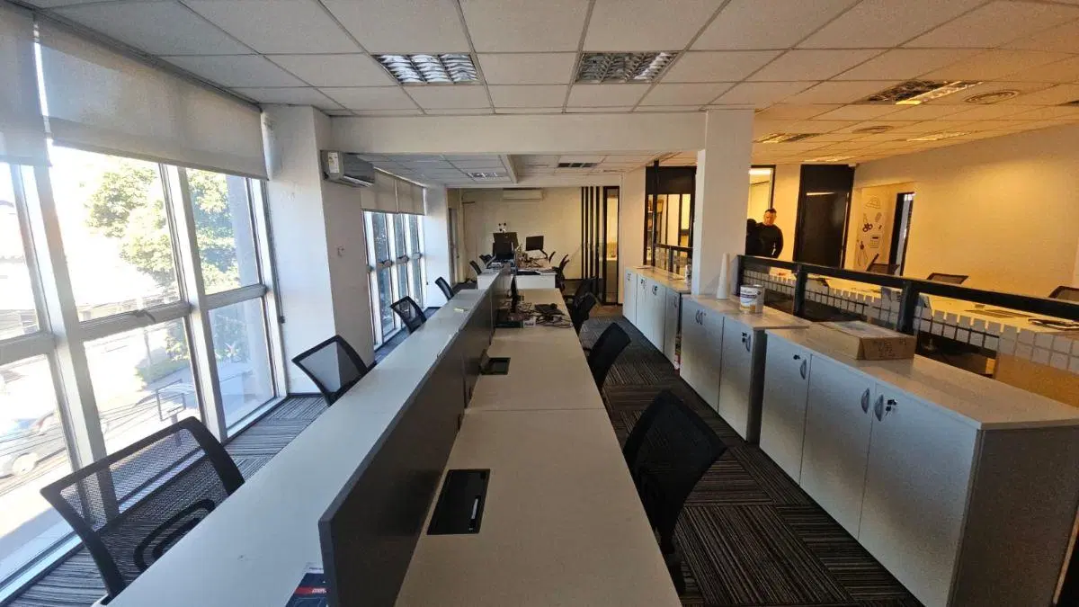 Exclusivo piso de oficinas de 344 m² con 7 cocheras en alquiler– Tomkinson y Sucre, San Isidro 3