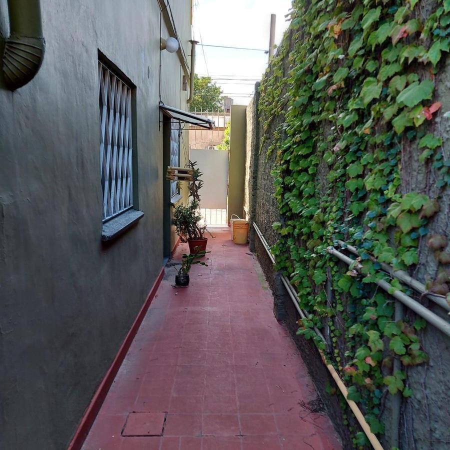 VENTA - Casa en Beccar, 4 Departamentos con Entradas Independientes, Ideal Renta