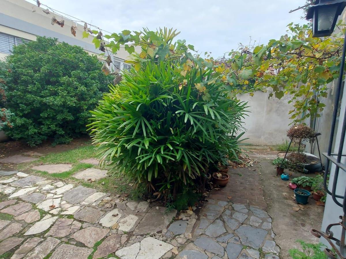 Venta - Casa en San Isidro, Lote Propio y Doble Vivienda 4