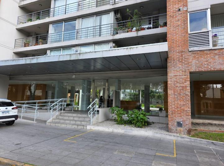 ALQUILER - Dpto. 2 Amb. en Ayres de San Isidro, Con Cochera y Sum 1