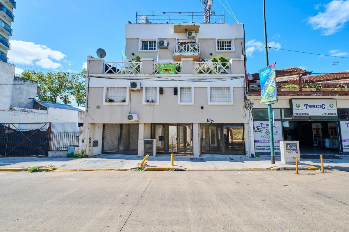 VENDE - Departamento 2 ambientes en Beccar sobre Av. Centenario