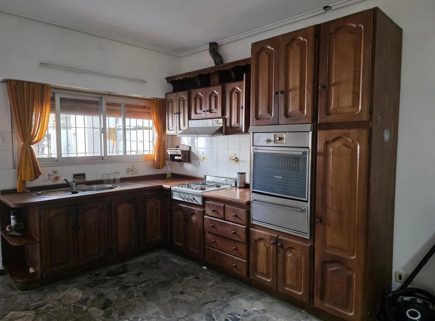 Foto de ALQUILER - Casa 4 ambientes, excelente conectividad, Beccar, imagen 1
